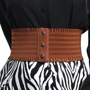 Light Brown Ruffled Edge Corset Belt